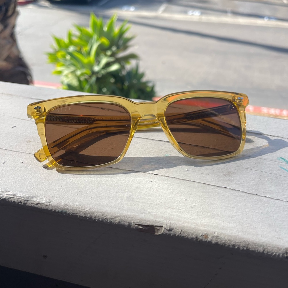 Yellow Polarized DIFF Sunglasses - image 1